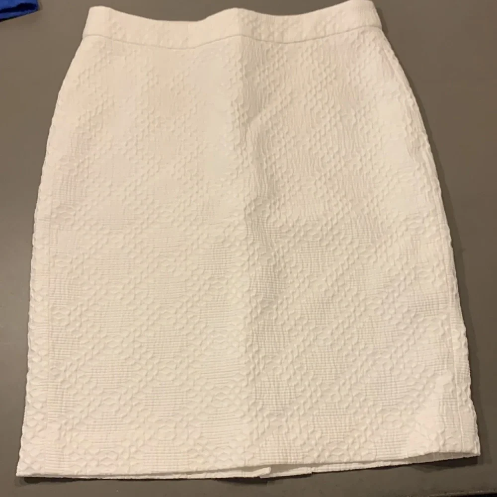 Banana Republic Pencil Skirt - Picture 2 of 7